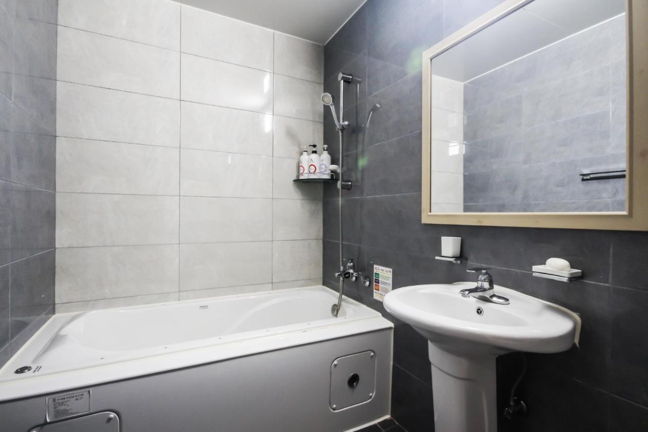Rings Motel Iksan ภายนอก รูปภาพ